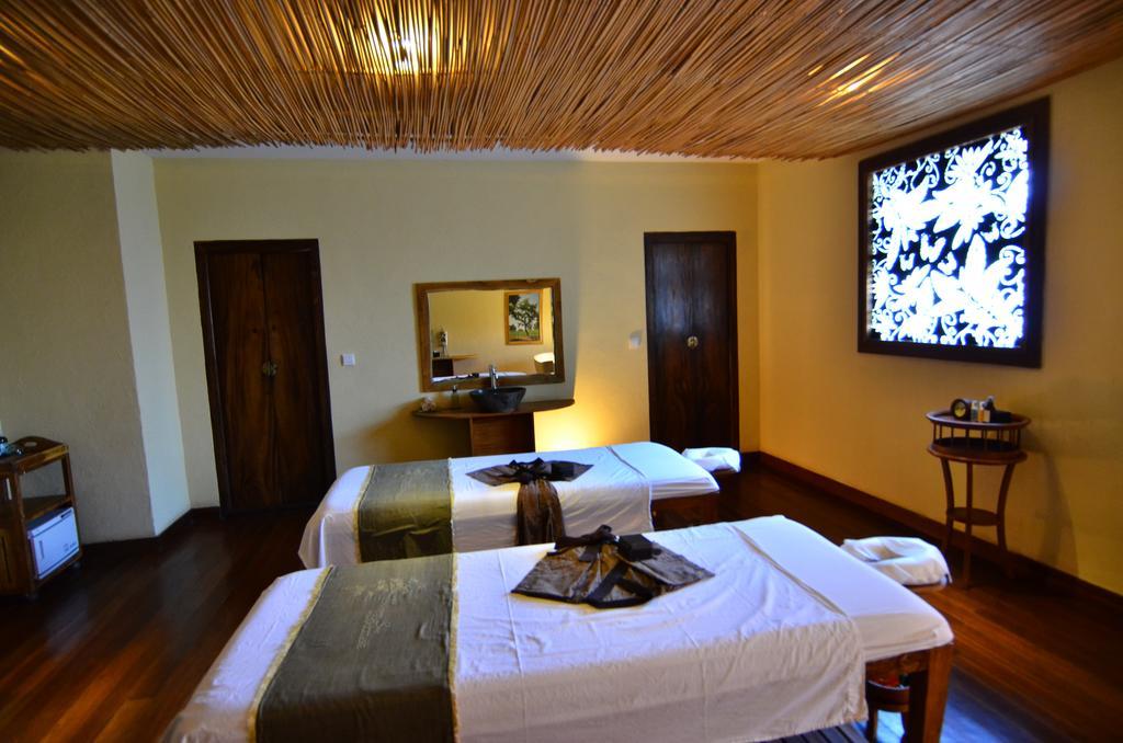 กูปู กูปู จิมบาราน บีช คลับ แอนด์ สปา บาย โลสิทาเน Hotel ภายนอก รูปภาพ
