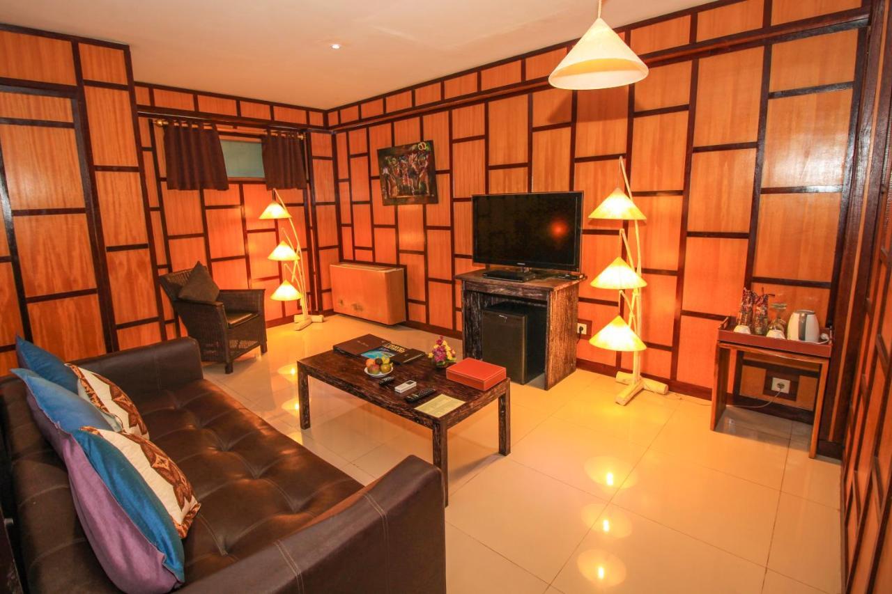 กูปู กูปู จิมบาราน บีช คลับ แอนด์ สปา บาย โลสิทาเน Hotel ภายนอก รูปภาพ