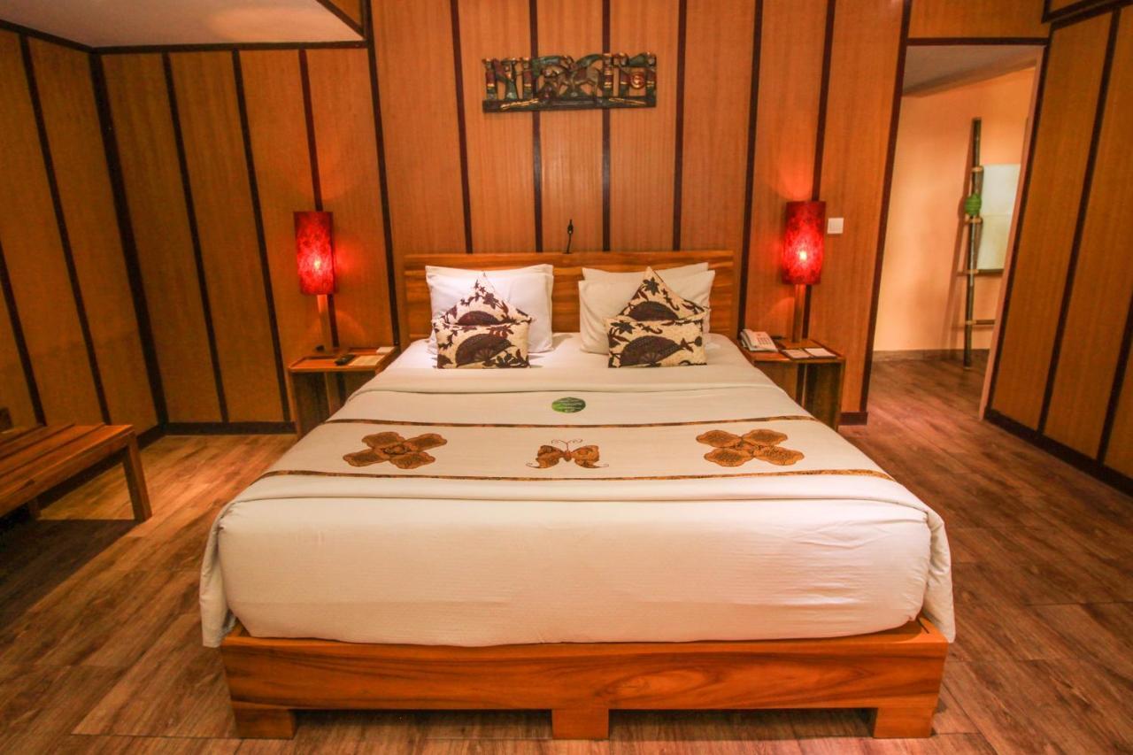กูปู กูปู จิมบาราน บีช คลับ แอนด์ สปา บาย โลสิทาเน Hotel ภายนอก รูปภาพ